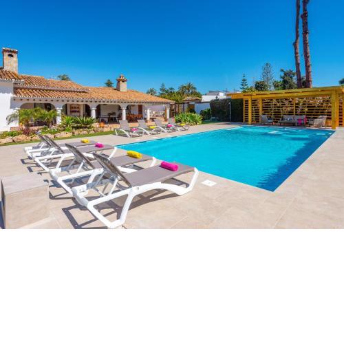 Villa Ramos by Villa Plus