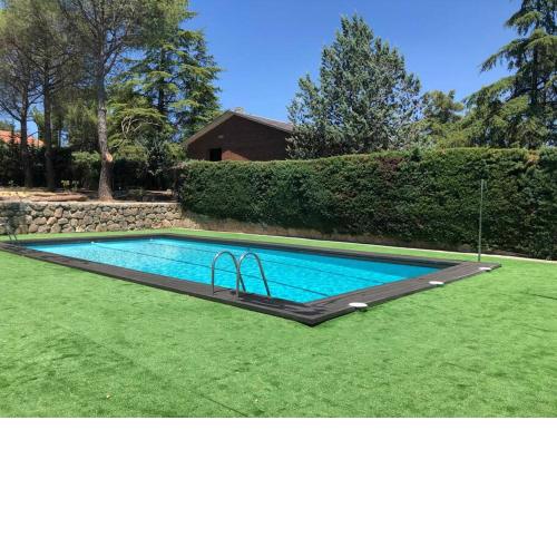 Villa Rana, con amplio jardín, barbacoa y piscina