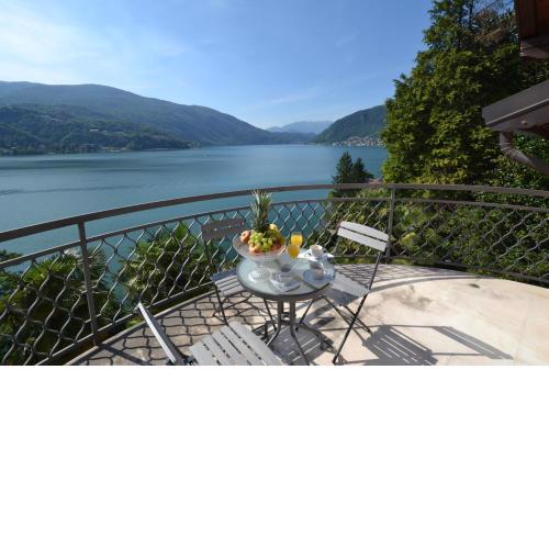 Villa Rina Deluxe and Cottage