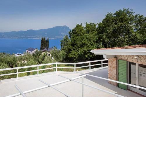 Villa Roby-Loft a Torri del Benaco
