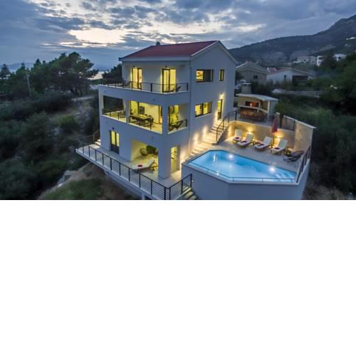Villa Romance