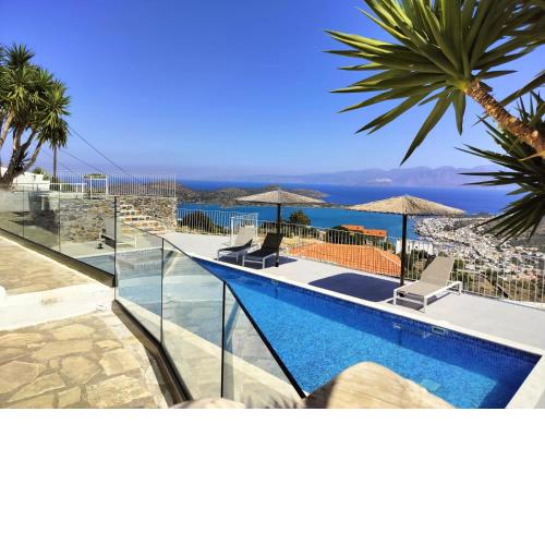 Villa Romee with private swimmingpool and panoramic view on Elounda