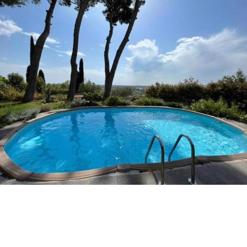 Villa Rossa dall'Alto in Versilia