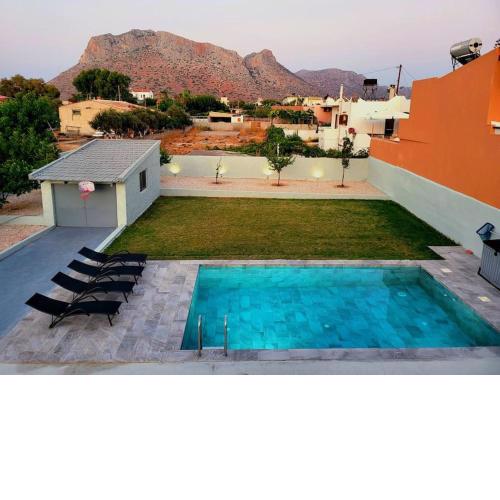 Villa Sakrakis seaview villa