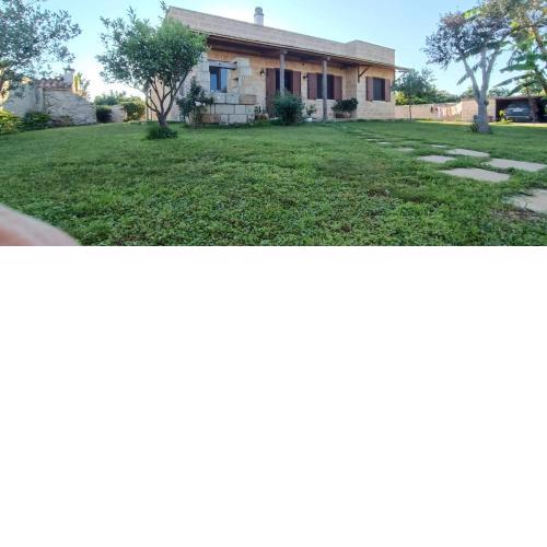Villa Salentina Con Ampio Giardino vicina al mare