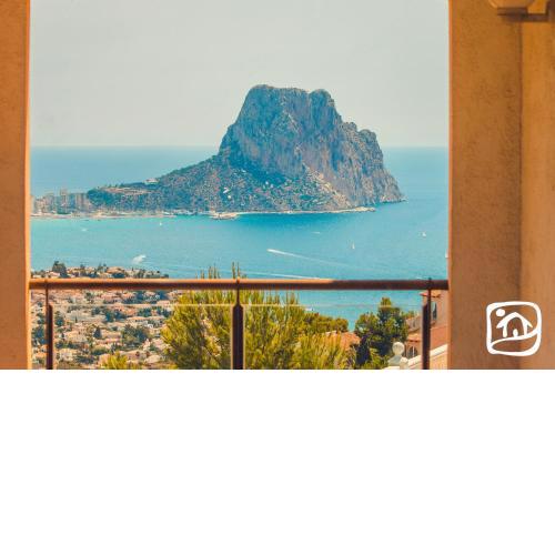 Villa Sant Jordi by Abahana Villas