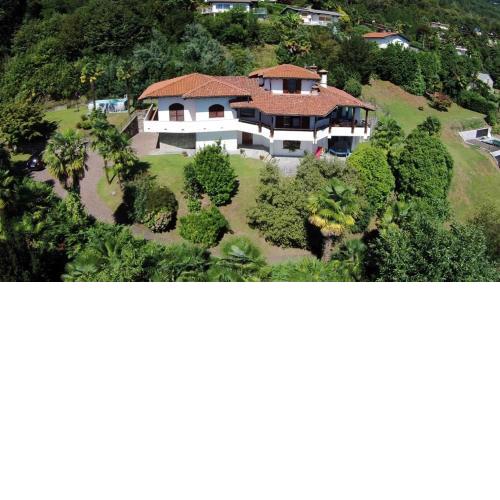 Villa Schaake Lago Maggiore 100M from beach up to 12 Pers