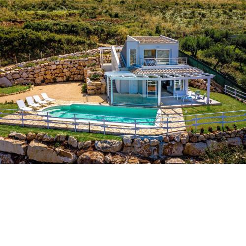 Villa Scire by PosarelliVillas