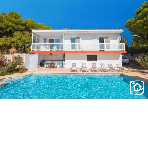 Villa Seagull by Abahana Villas
