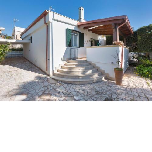 Villa Selenia by BarbarHouse