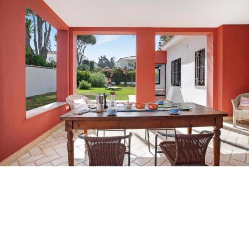 Villa Sevilla
