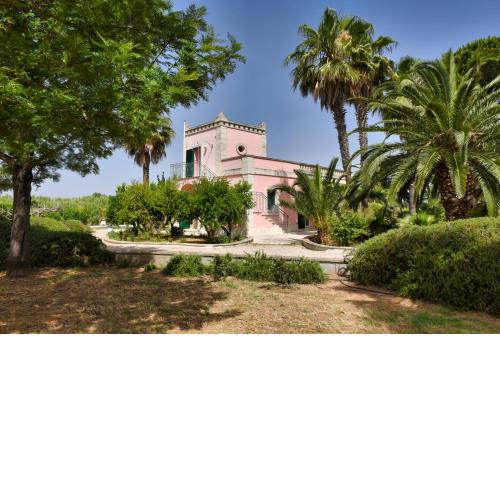 Villa Sirgole Rosa with Pool, Galatina