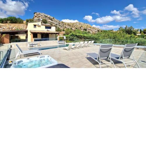 Villa Soraya con piscina e jacuzzi