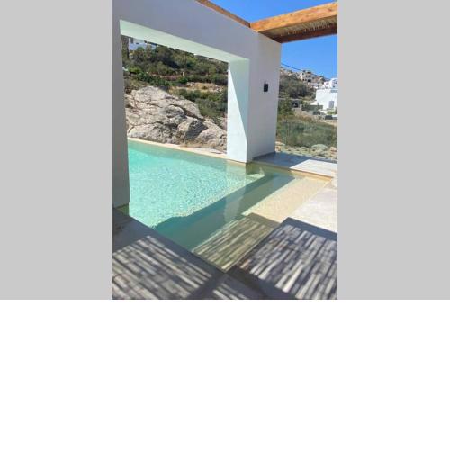 Villa Sorriso - Luxurious Villa On Plaka Beach