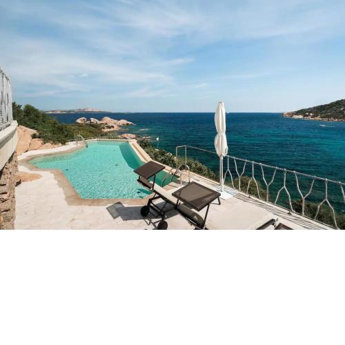 [VILLA SUL MARE] CON PISCINA E JACUZZI PRIVATA