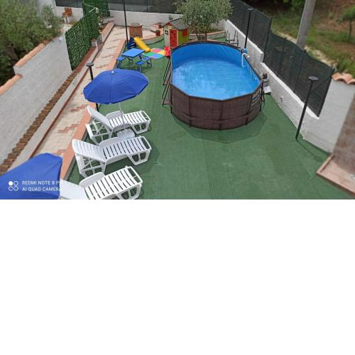 Villa Sunflowers, piscina, privacy e aria c., mare a 5 min.