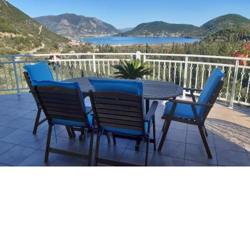 Villa Sunrise with stunning views and private pool