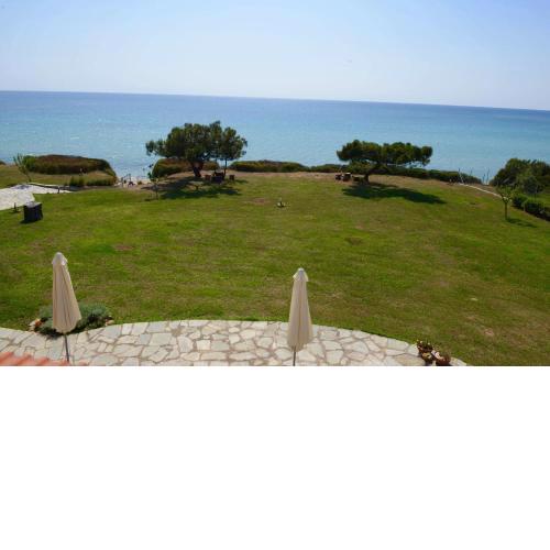 Villa Sunset with private beach