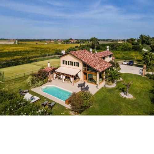 Villa Tania