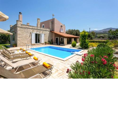 Villa Terpsy by Villa Plus