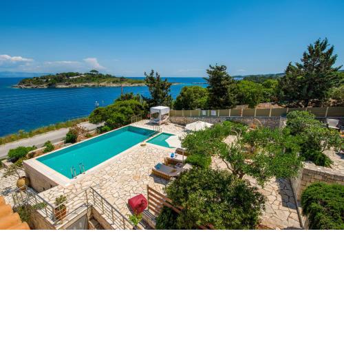Villa Terra del Nonno with Sea Views & Pool