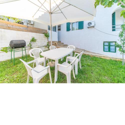 Villa Theo