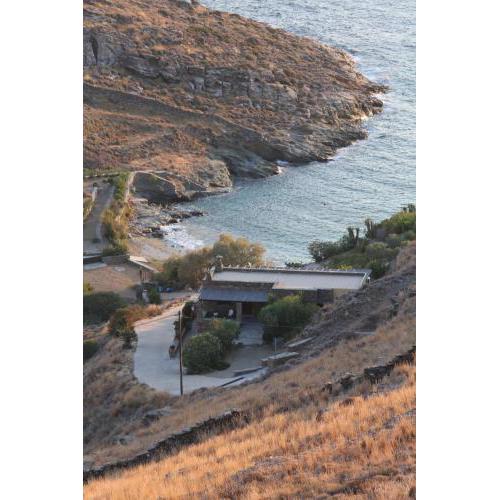 Villa Thymari - 4 bedroom beachfront luxury on private beach