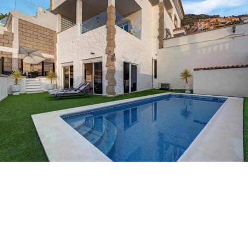 Villa Torviscas