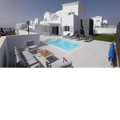VILLA TRAFALGAR, magnífica casa en la costa ideal para familias que buscan tranquilidad