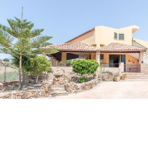 Villa Tre 's'