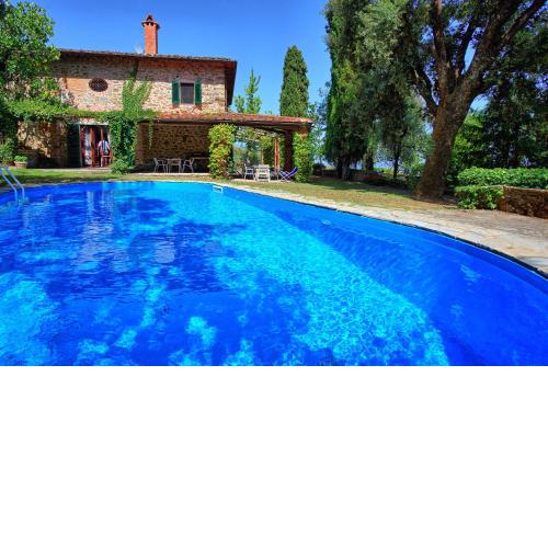 Villa Ulivacci by PosarelliVillas