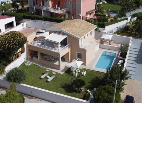 Villa Urania Bifamiliare con piscina - Stella del Mare