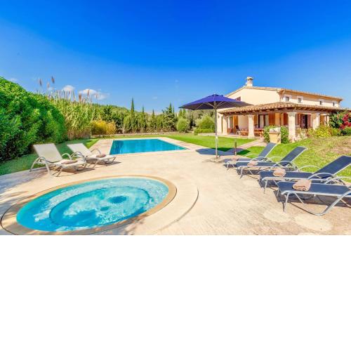 Villa Valerie - A peaceful escape close to Port