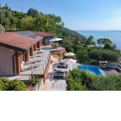 Villa Vela
