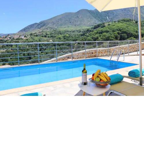 Villa Veneciana with Heated Pool