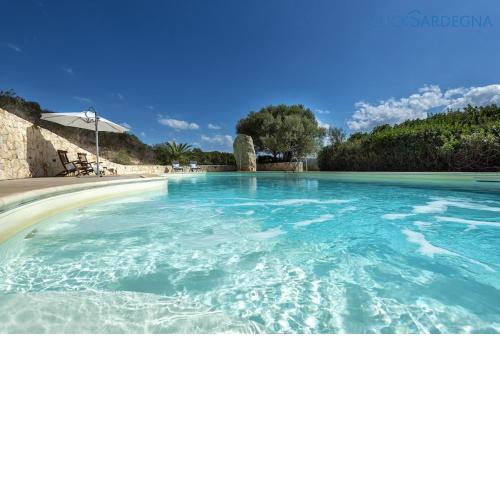 Villa Verde con piscina indipendente con 5 camere e 4 bagni