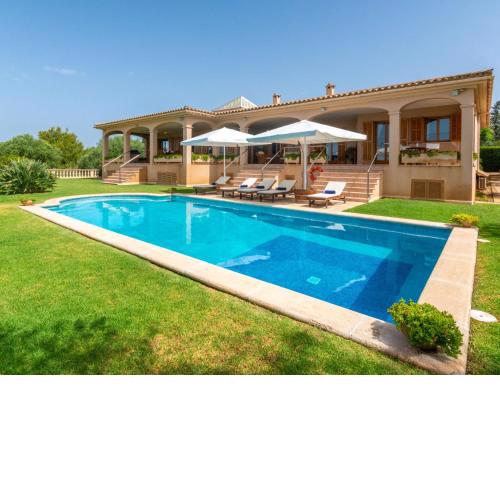 Villa Vista Mar y Tierra by Interhome