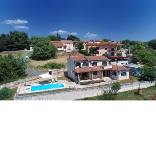 Villa Vranje Selo by Istarski dvori
