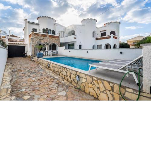 Villa Welcs CaZa 021 con piscina privada
