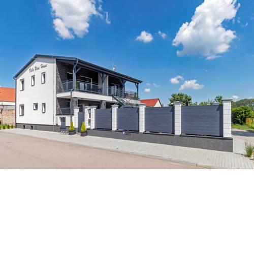 Villa Wine House