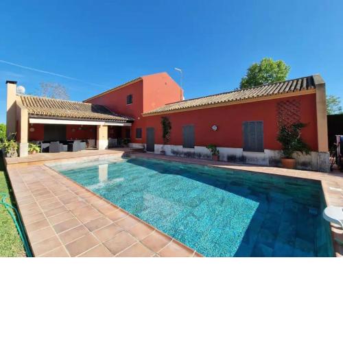 Villa with pool in Valencina de la Concepción