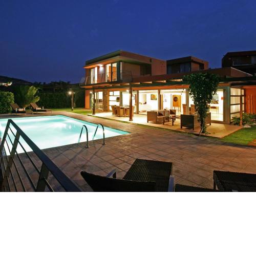 Villa with private pool in the golf resort near Maspalomas