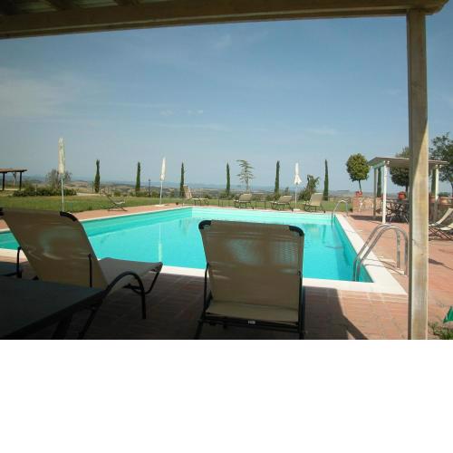 Villa with swimming pool, fenced, 10 bed places Toscana wi-fi