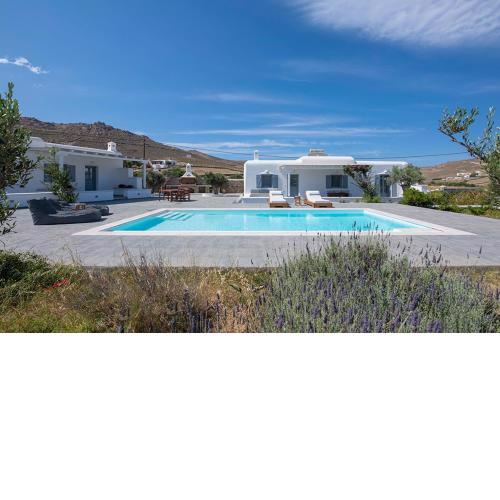 Villa Zaira by Opus