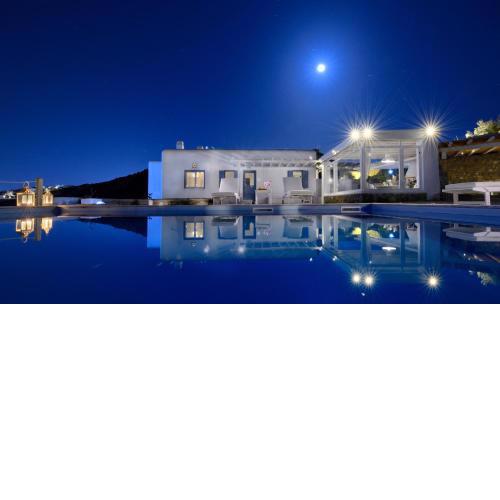 VILLA Η ΤΗΕΑ