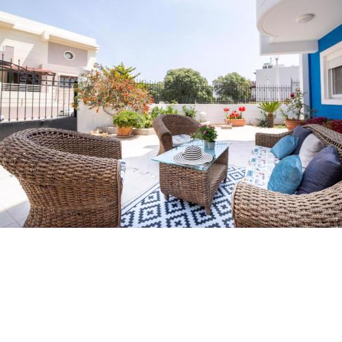 VillaBlu Apartments