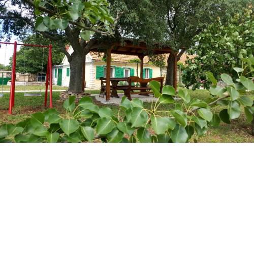 Village House Fafarinka