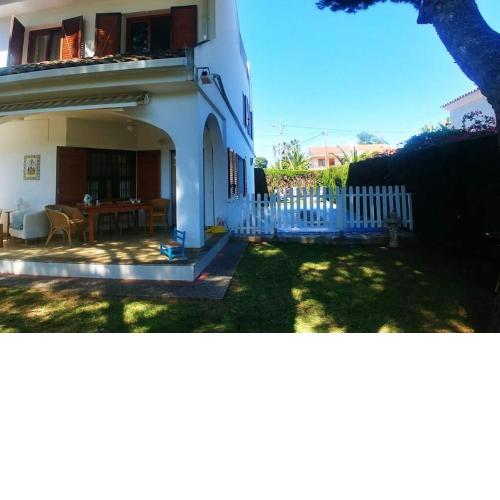 Villapolonia, casa 8 pax. piscina y aire ac.