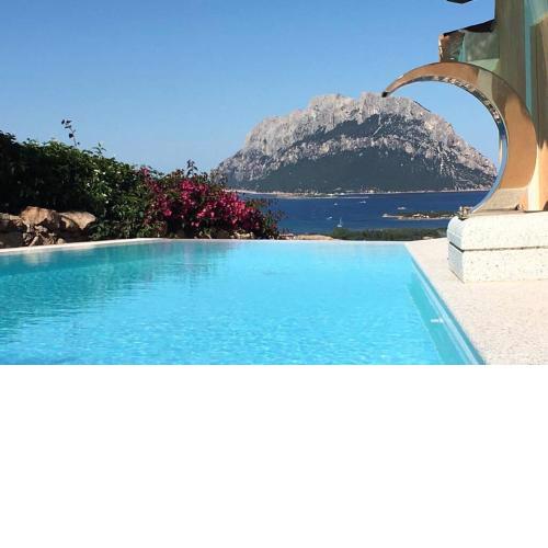 VILLAROSA Views