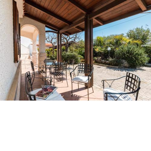 Villetta Bartucci con giardino by Wonderful Italy